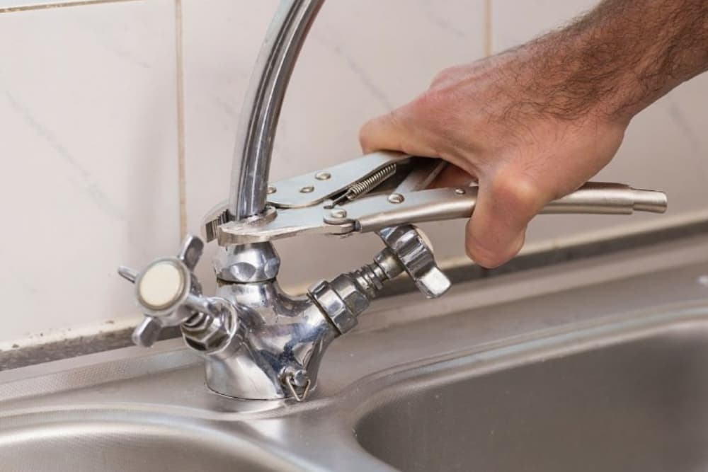 Detección de Fugas de Aguas de Urgencias las 24 Horas en Cadiz